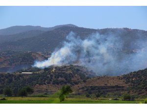 Ekipler seferber oldu, askeri mühimmat depoları alanındaki yangın söndürüldü