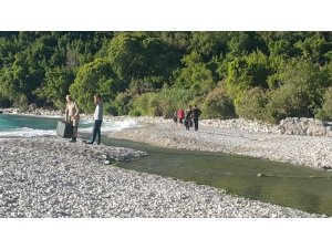 Drone ile yeri tespit edilen çocuk, ailesine teslim edildi