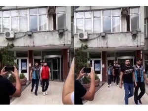 İstanbul’da trafikte “makas” atarak sevinç çığlığı atan magandalar yakalandı