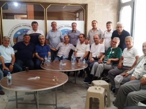 Siyah-beyaz Konyasporlular 42 yıl sonra hasret giderdi