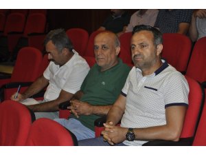 Antalya’nın Gazipaşa ilçesinde CHP’lilerin Suriyelilere sahil yasağı önerisi meclisten geçmedi