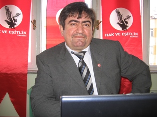 'Terörist başı tatilde gibi yaşıyor'