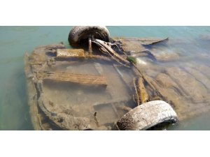 Botan Çay’ında bulunan araç jandarmayı harekete geçirdi