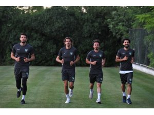 Denizlispor ilk antrenmanını yaptı
