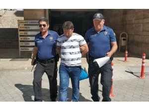 25 yıl ceza olan şahsın adliye kapısını kırıp kaçması kısa sürdü