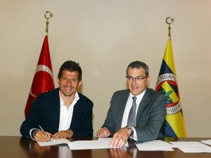Emre Belözoğlu bin 495 gün sonra Fenerbahçe’de