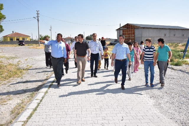 Karatay'da mahalle ziyaretleri sürüyor