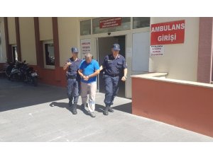 Çocuğa cinsel istismar şüphelisinin evinden cephanelik çıktı