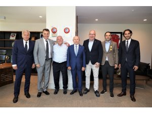 Altınordu Başkanı Özkan’dan, Nihat Özdemir’e ziyaret