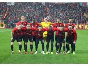Eskişehirspor genç yıldızlarını elinde tutmak istiyor
