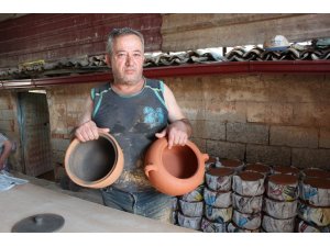 Manisalı çömlek ustası mesleğin son bulmasından endişeli