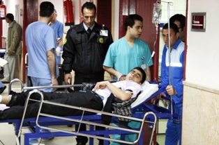 Yaralılar müdahale sırası bekledi