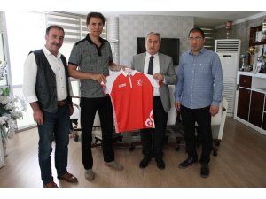 Taşkesenligil’e Curling teşekkürü
