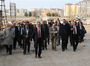 'Örnek bir kamu binasına kavuşacağız'