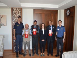 Hüyük'teki Kıbrıs gazilerine madalya verildi