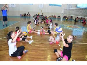 Tarsus Belediyesi Yaz Spor Okullarına yoğun ilgi