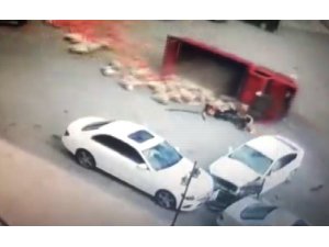 Malatya’da 6 kişinin yaralandığı kaza güvenlik kamerasına yansıdı