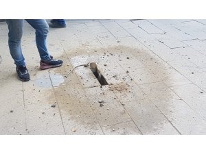 Tarihi caminin bahçesinde doğalgaz borusu patladı