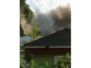 Karadeniz Sahil Yolu’nda heyelan meydana geldi