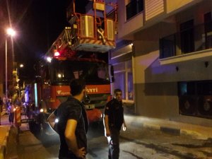 Patlayan klima evde yangın çıkardı: 3 yaralı