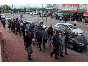 FETÖ’den gözaltına alınan askerler adliyeye sevk edildi