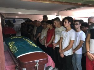 İzmir’de feci kaza: 2 ölü