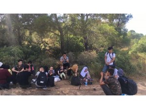 Ayvalık’ta 35 İran ve Afganistan uyruklu mülteci yakalandı