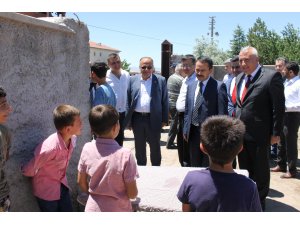 Vali Aktaş Derinkuyu'da gezi ve incelemelerde bulundu