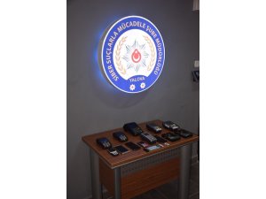 Müşterilerin kart bilgilerini kopyalamak için lokanta açtılar