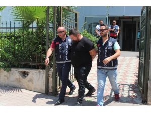 Antalya’da gümrükten ucuza eşya alma vaadiyle dolandırıcılık iddiası