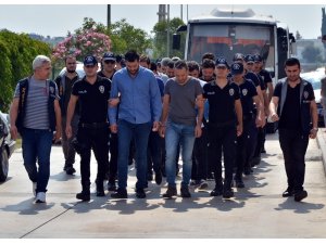Adana’da yasa dışı bahis şebekesi çökertildi: 8 tutuklama