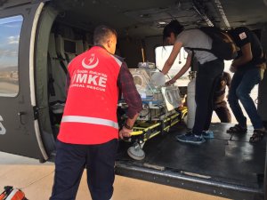 Polis helikopteri Aydan bebek için havalandı