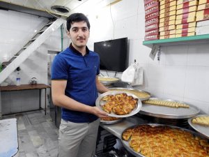 Türklerden tatlı parasını almayan Suriyeli İHA’ya konuştu