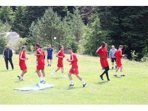 Sivasspor, Bolu’da kamp çalışmalarına başladı
