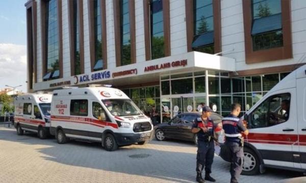 Otomobil takla attı: 4 ölü, 1 yaralı