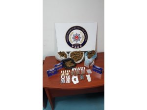 Adana’da narkotik operasyonunda 7 torbacı yakalandı