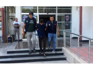 Hırsızlık zanlısı önce kameralara sonra polise yakalandı