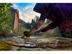 Gümüşhane’de 2 aylık pestil mesaisi başladı