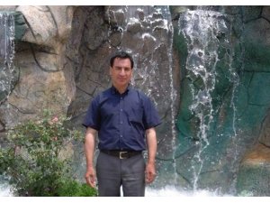 Devrilen motosikletin üzerinden geçen kamyon sürücüyü ezdi