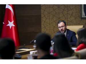 Bakan Kasapoğlu’ndan milli okçulara tebrik