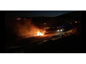 Patlatılan havai fişek yangına sebep oldu