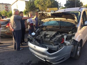 Kayseri’de trafik kazası: 3 yaralı