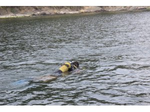 Arızalanan tekneden denize atlayan adam 28 gündür kayıp