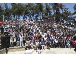Bakan Kasapoğlu doğa kampında gençlerle buluştu