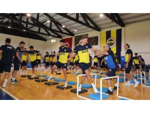 Fenerbahçe hazırlıklarını sürdürdü