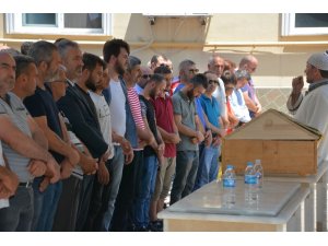 İntihar eden polis memuru toprağa verildi