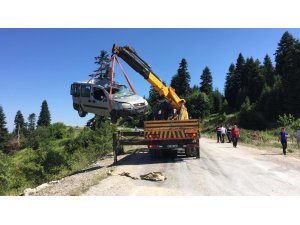 Cenaze yolunda kaza: 1 ölü, 4 yaralı