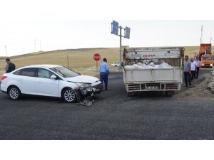 Diyarbakır’da iki ayrı trafik kazasında 7 kişi yaralı
