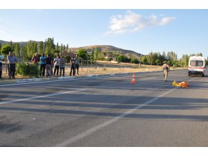 Sivas'ta otomobille motosiklet çarpıştı: 1 ölü, 4 yaralı