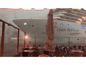 İtalya’da gemi faciası kıl payı atlatıldı